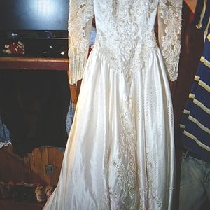 Wedding dress